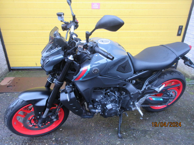 Yamaha - MT-09 - €10950.00